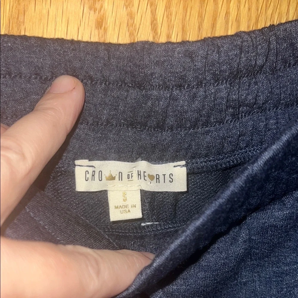 Crown‎ of Heart Heathered Blue/Gray Joggers Girls Size small NWT butterfly daisy
